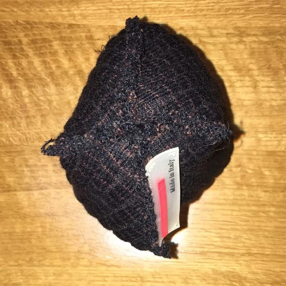 ***Host Pick*** Vintage 90s PRADA Sport ribbed knitted beanie hat unisex - Picture 12 of 16